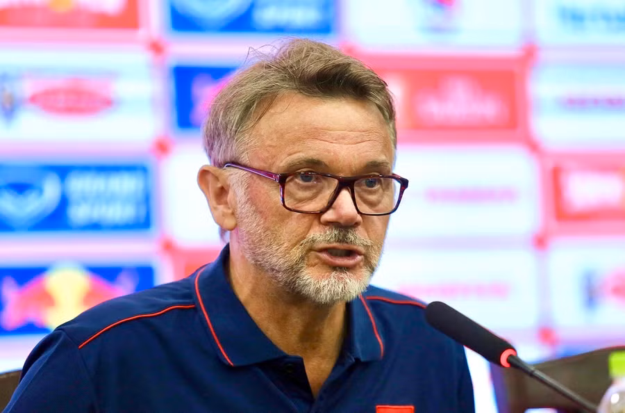 HLV Troussier khen Vĩ Hào sau trận thắng U23 Yemen
