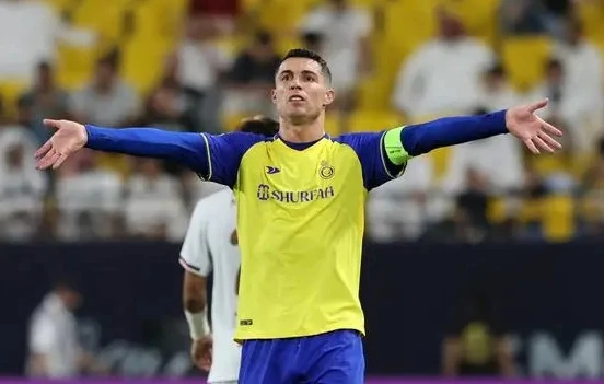 Ronaldo xếp thứ 5 Top Vua phá lưới giải VĐQG Saudi Arabia.