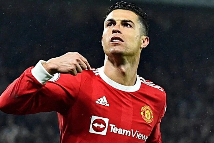 Ronaldo nhận được sự quan tâm rất lớn của Chelsea.