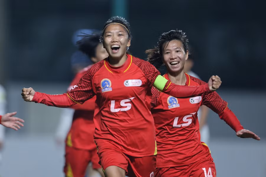 Huỳnh Như và đội tuyển nữ Việt Nam nhận giải Giải Fair Play 2022