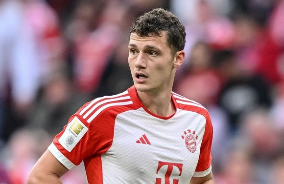 Benjamin Pavard lọt tầm ngắm của MU và nhiều đội bóng.