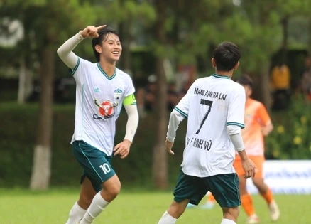 U15 Hoàng Anh Gia Lai thắng cách biệt U15 Phú Yên ở vòng loại U15 quốc gia.