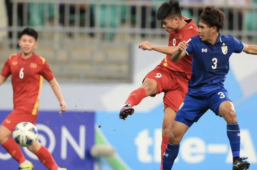 U22 Việt Nam hòa Thái Lan ở lượt trận cuối vòng bảng SEA Games.