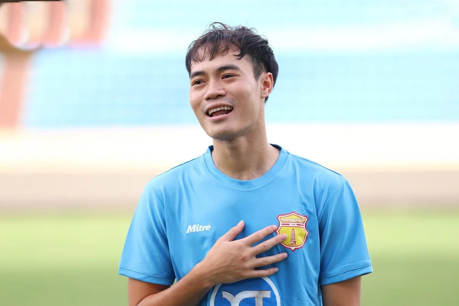 Văn Toàn quyết tâm cùng Nam Định vô địch V-League.