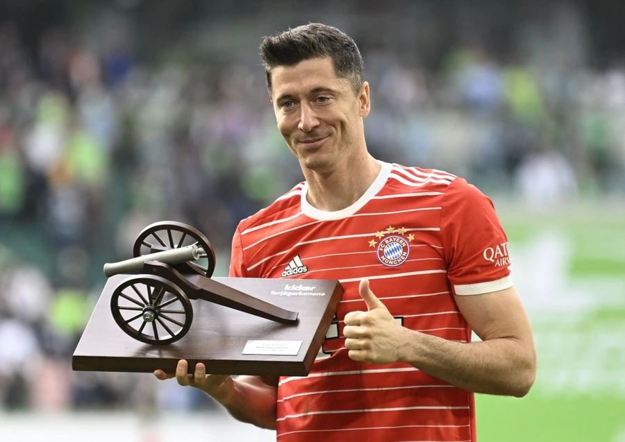 Lewandowski là cái tên mà mọi đội bóng lớn đều thèm muốn.