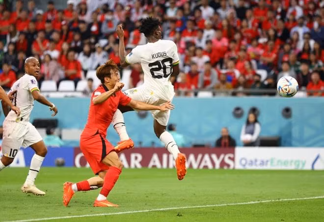 Tuyển Hàn Quốc nguy cơ bị loại sớm ngay từ vòng bảng sau trận thua Ghana.