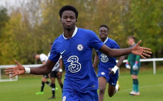 Tudor Mendel-Idowu gia nhập Barca sau khi chia tay Chelsea.