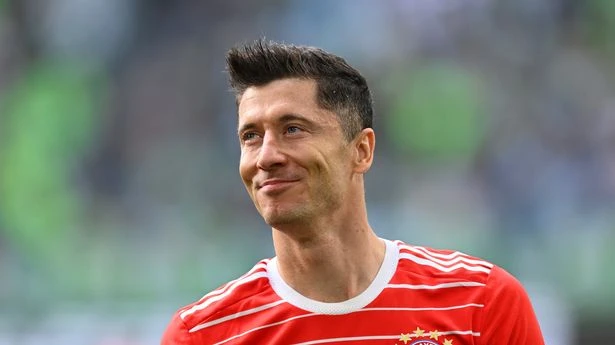 Man United, Chelsea và PSG đều muốn sở hữu Lewandowski.