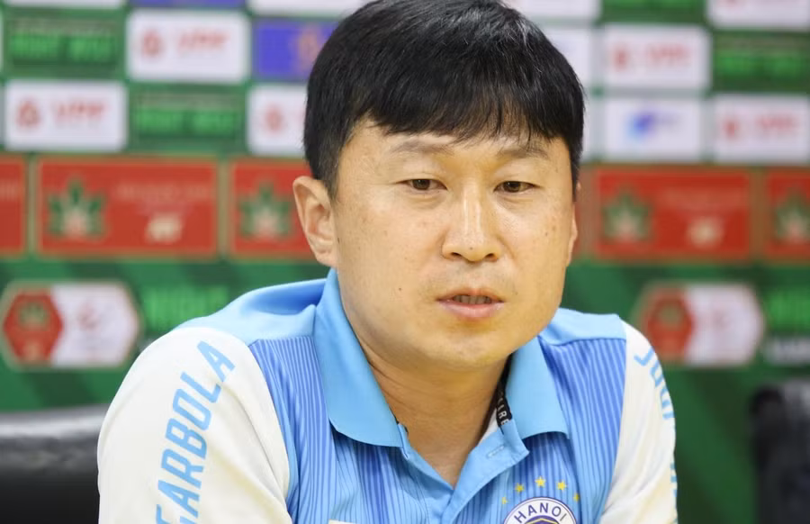 HLV Hà Nội FC hài lòng về trận thắng trước Viettel ở vòng 24 V.League.