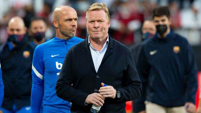 HLV Koeman chính thức bị Barca sa thải.