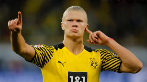 Erling Haaland lọt vào tầm ngắm của đội chủ sân Old Trafford