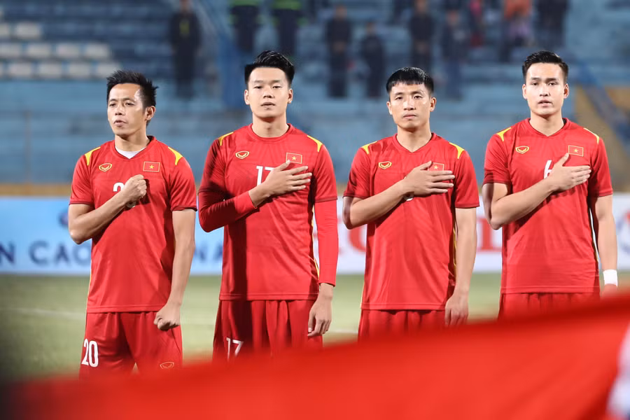 Trận Việt Nam – Lào được dự báo sẽ có nhiều bàn thắng và phần thắng sẽ nghiêng về đoàn quân áo đỏ.