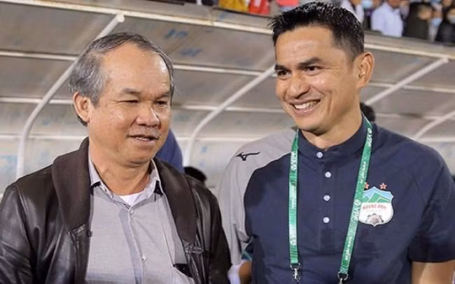 HLV Kiatisak đồng ý gia hạn hợp đồng với CLB HAGL?