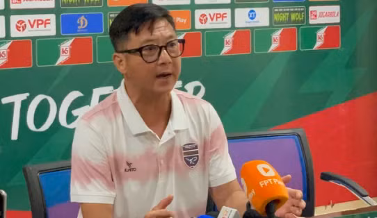 HLV Lê Huỳnh Đức tâm phục khẩu phục sau trận thua Nam Định.