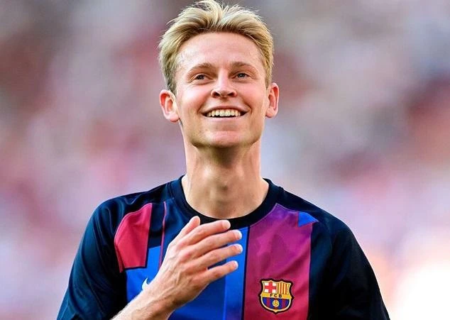 Frenkie de Jong kiên quyết sẽ không rời Barcelona.