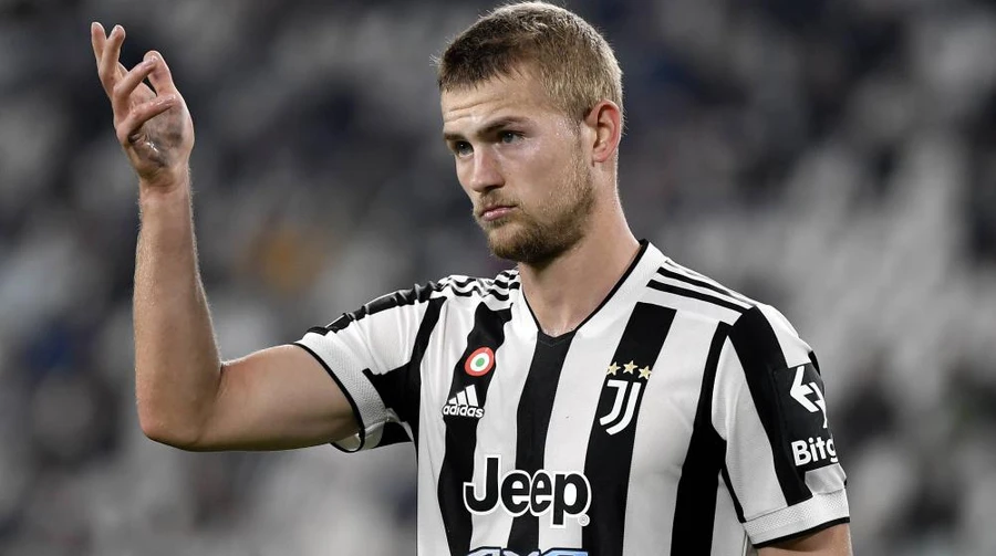 Matthijs de Ligt nhận được sự quan tâm của nhiều đội bóng lớn.