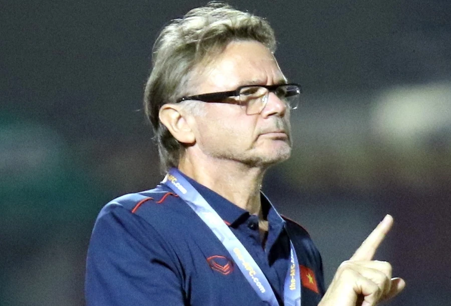 Thầy trò HLV Troussier quyết tâm bảo vệ thành công tấm huy chương vàng SEA Games 32.