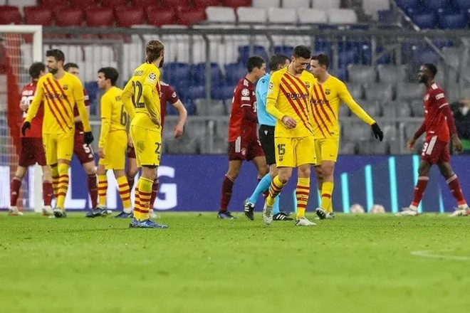 Barca bị Bayern tiễn khỏi Champions League mùa này