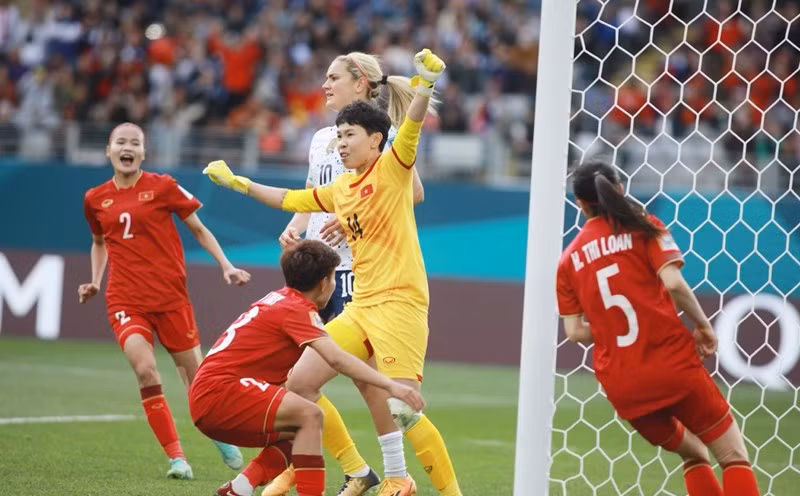 Trận Việt Nam - Bồ Đào Nha được trực tiếp trên kênh 7 - Truyền hình Quốc hội Việt Nam.