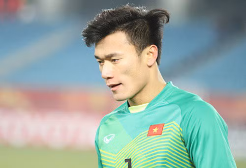 Bùi Tiến Dũng muốn chia tay Công an Hà Nội để gia nhập CLB TPHCM.