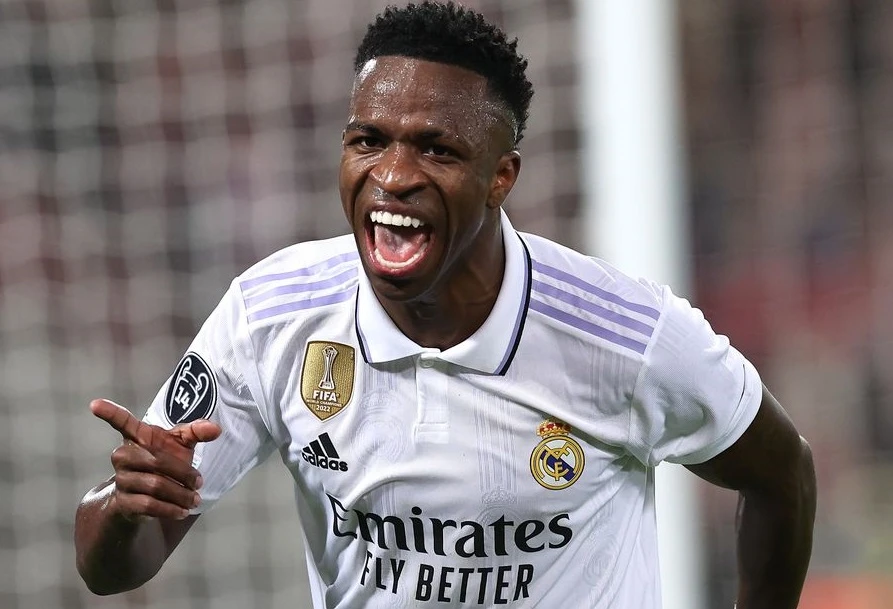 Vinicius Junior gia hạn với Real Madrid với nhiều chế độ đãi ngộ.