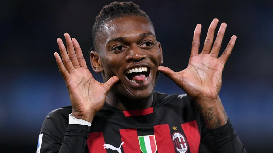 Rafael Leao của AC Milan lọt tầm ngắm của nhiều đội bóng lớn.