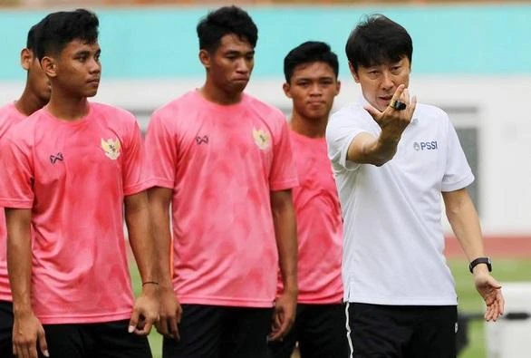 HLV Shin Tae-yong và U20 Indonesia chuẩn bị có chuyến tập huấn châu Âu.