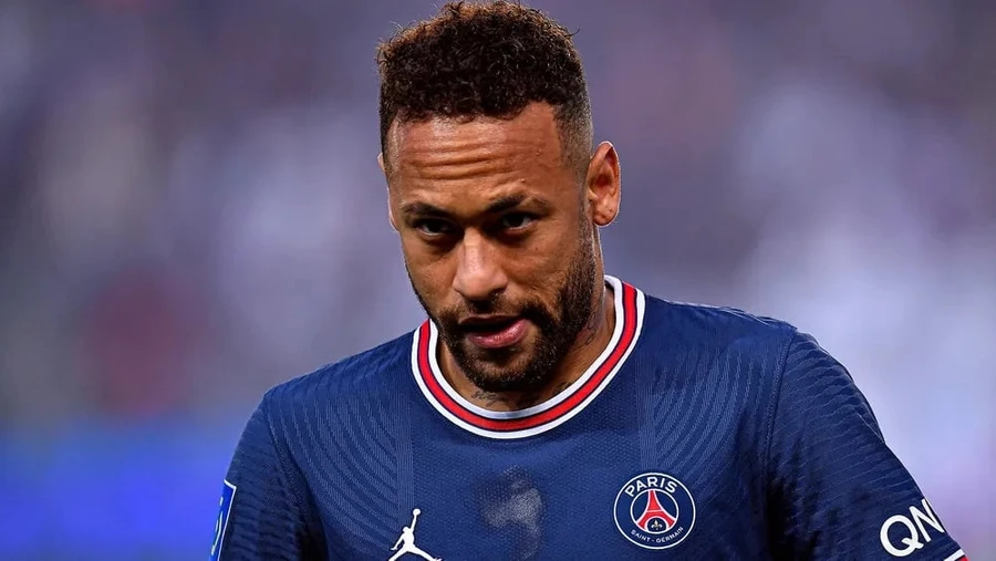 Neymar chưa chốt tương lai với PSG.