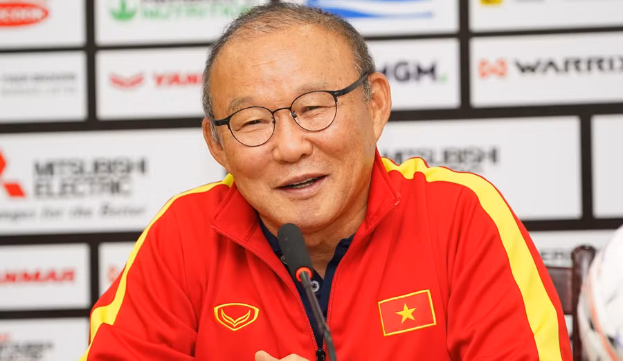 HLV Park Hang Seo tự tin đánh Thái Lan vô địch AFF Cup.