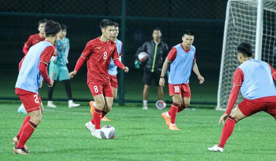 ĐT Việt Nam lọt Top 5 đội tuyển chỉ sử dụng cầu thủ trong nước tại Asian Cup.