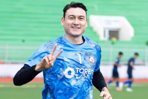 Đặng Văn Lâm đã sang Singapore chữa trị chấn thương sau khi chia tay tuyển Việt Nam.