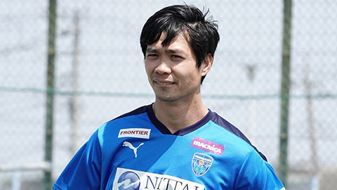 Công Phượng liên tục bị Yokohama FC "ngó lơ".