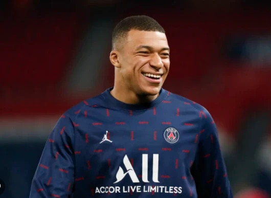 Mbappe vẫn đang đàm phán hợp đồng với Chủ tịch PSG.