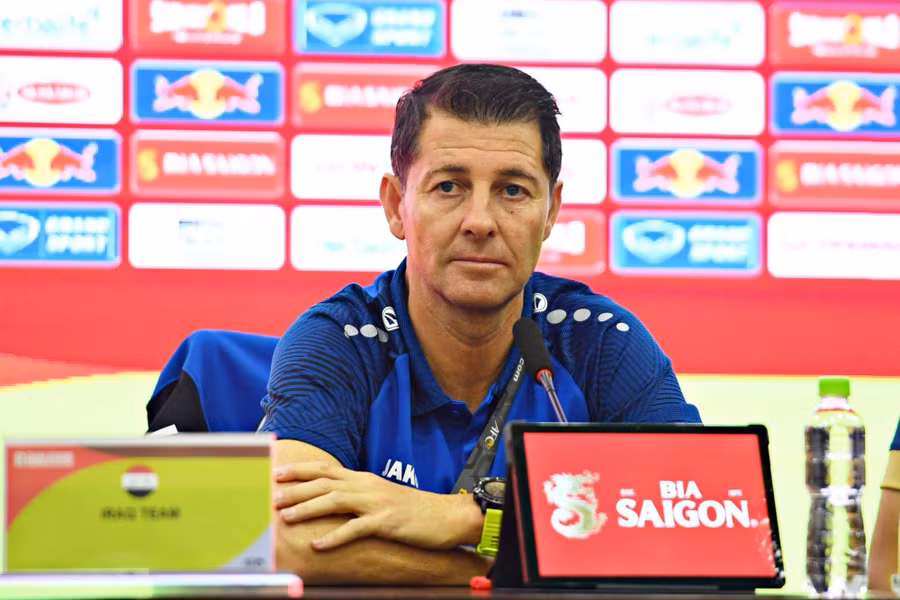 HLV Iraq quyết thắng tuyển Việt Nam .