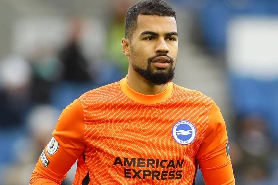 Thủ môn Robert Sanchez của Brighton lọt tầm ngắm của Chelsea.