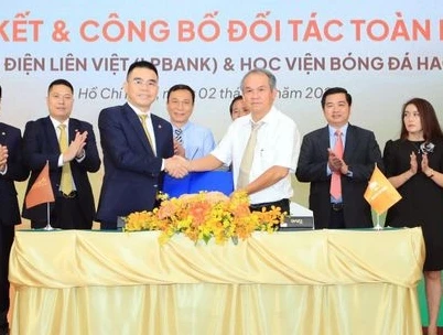 Đội bóng phố Núi có tên mới là LP Bank Hoàng Anh Gia Lai.