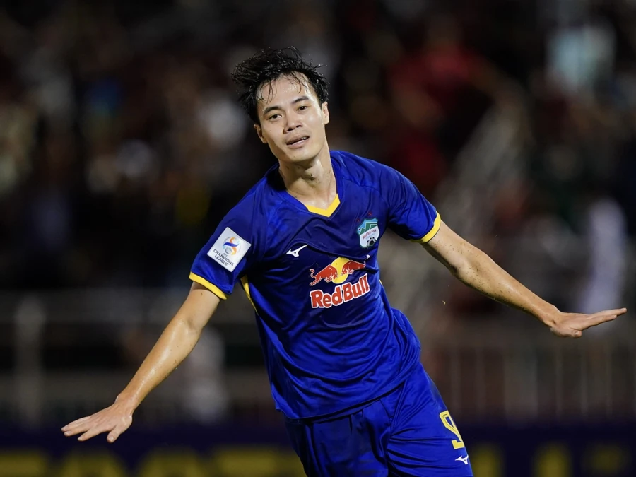 Văn Toàn chưa hài lòng về phong độ của bản thân ở AFC Champions League năm nay.