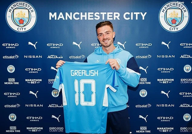 "Bom tấn" Grealish chính thức gia nhập Man City.