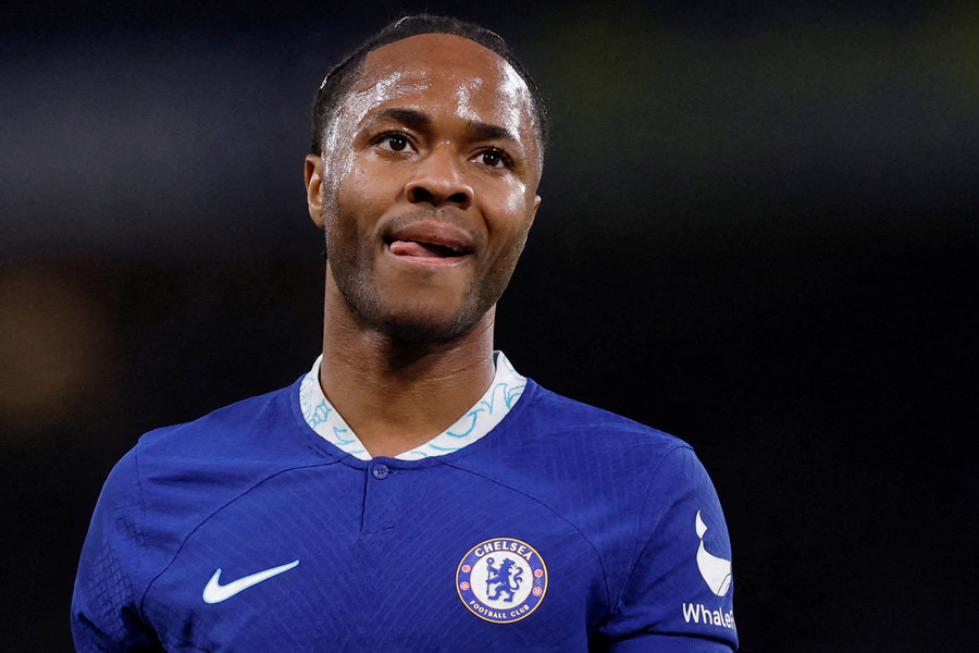 Raheem Sterling không còn nằm trong kế hoạch sử dụng của Chelsea.