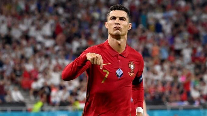 "Cỗ máy" ghi bàn Ronaldo đã bỏ lại đàn em ở phía sau trong danh sách Vua phá lưới. Ảnh ÙEA.