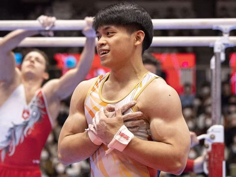 Vận động viên Carlos Yulo người Philippines chịu thiệt vì quy định kỳ lại của chủ nhà Campuchia.