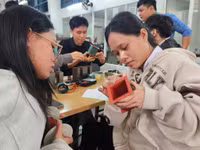 Học sinh Trường THPT Nguyễn Văn Thoại với dự án STEM - hoạt động giáo dục có sự kết nối giữa phổ thông và đại học. Ảnh: NTCC