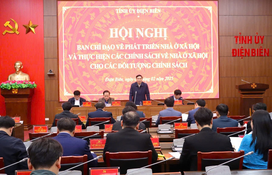 Toàn cảnh hội nghị.
