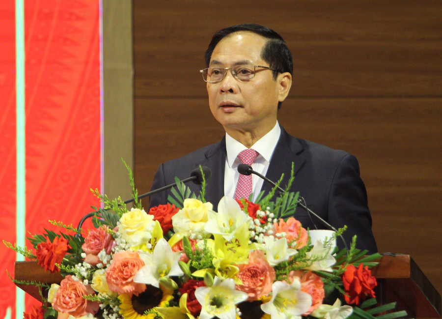 Phó Thủ tướng Bùi Thanh Sơn phát buổi tại buổi lễ. cong-bo-xa-phuong-moi-dien-bien-2-5219.jpg