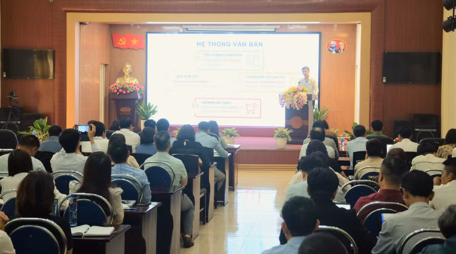 Quang cảnh buổi hội nghị.