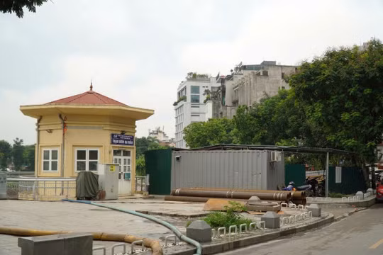Từ tháng 3/2026, Hà Nội bắt đầu triển khai cải tạo, nâng cấp 6 trạm bơm hồ nội đô, trong đó có hồ Ba Mẫu nhằm tăng hiệu quả tiêu thoát nước khu vực trung tâm.