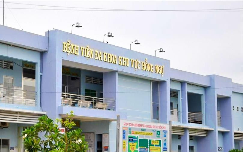 Bệnh viện Đa khoa khu vực Hồng Ngự nơi tiếp nhận 20 công nhân nghi ngộ độc.