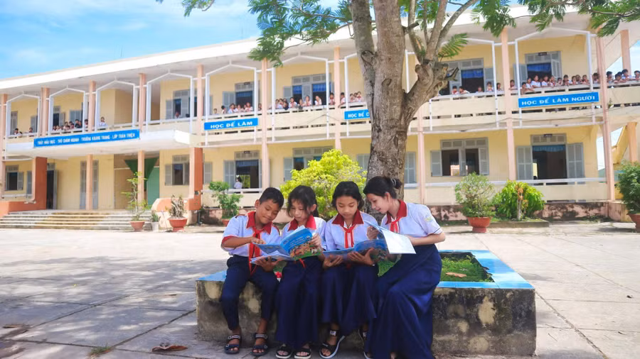 Những ngôi trường ở vùng đồng bào Khmer đã được đầu tư "khoác áo mới".