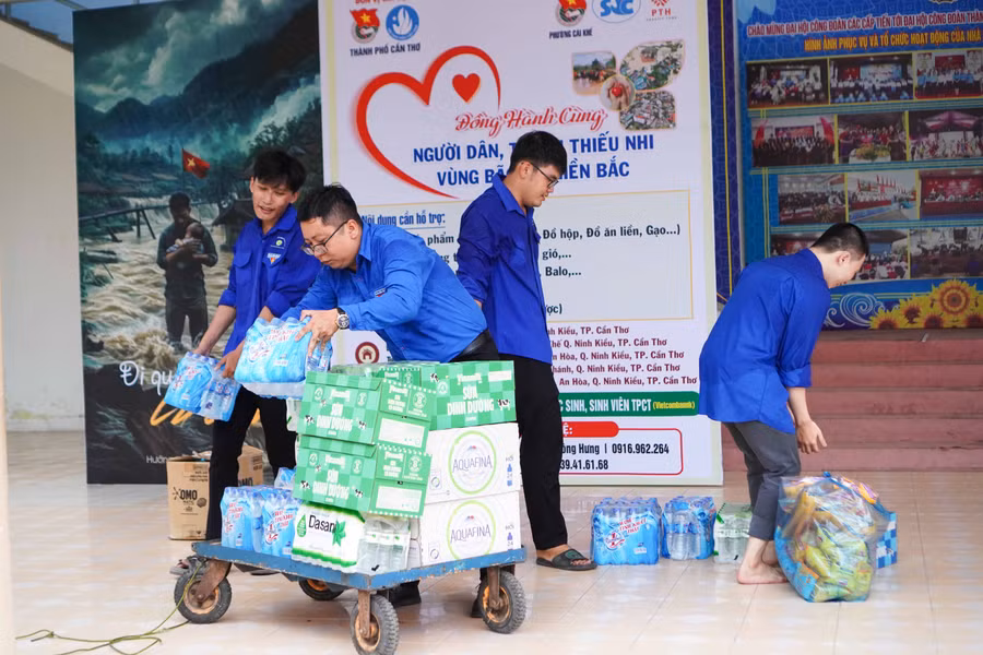 can tho ho tro dong bao vung lu (3).JPG