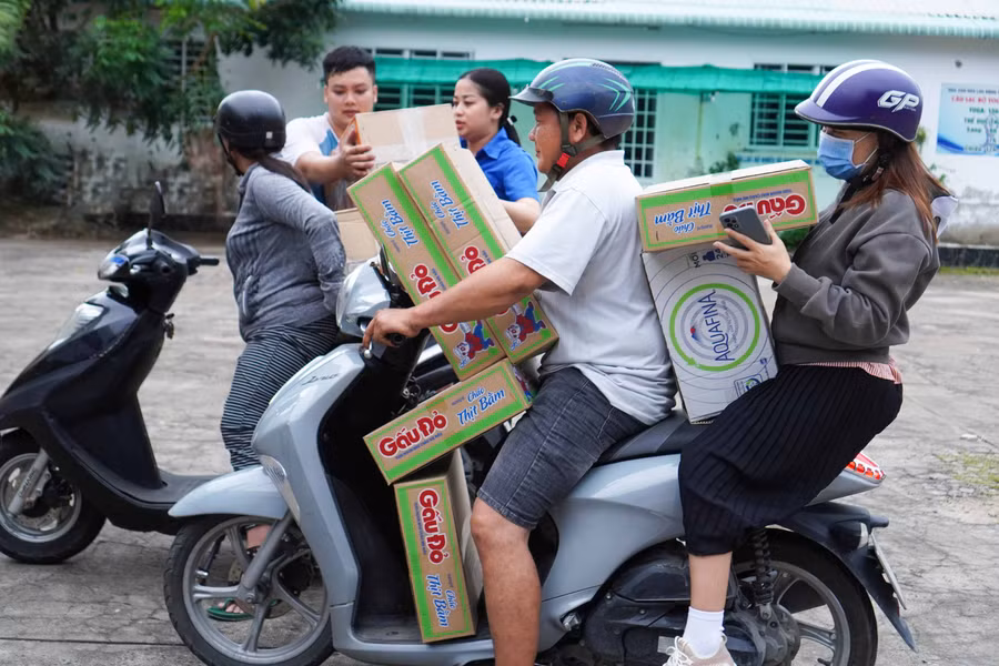 can tho ho tro dong bao vung lu (10).JPG